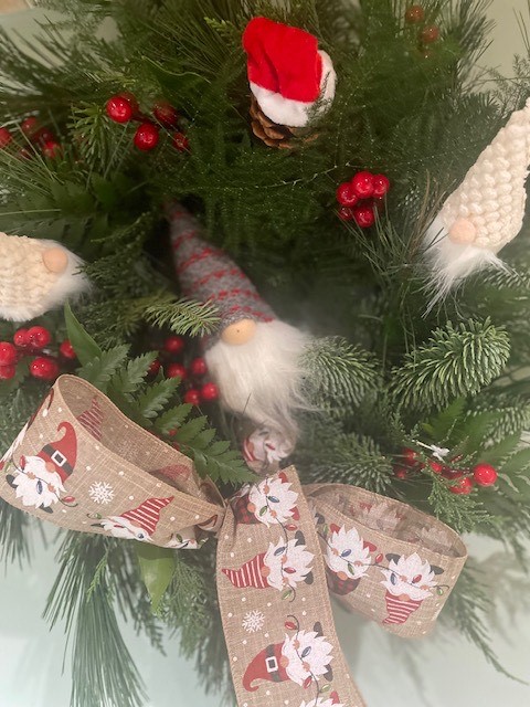 Durham University Things To Do (@duthingstodo) on Twitter photo Join Sue Elsdon in the Glasshouse at the Botanic Garden for a festive flower demonstration tomorrow, 12pm to 2pm.
Get some new ideas on how to decorate your home this Christmas! Entry is included with your regular admission price.
<a href="/ThisisDurham/">This is Durham</a>
#dubotanicgarden #Christmas Join Sue Elsdon in the Glasshouse at the Botanic Garden for a festive flower demonstration tomorrow, 12pm to 2pm.
Get some new ideas on how to decorate your home this Christmas! Entry is included with your regular admission price.
<a href="/ThisisDurham/">This is Durham</a>
#dubotanicgarden #Christmas