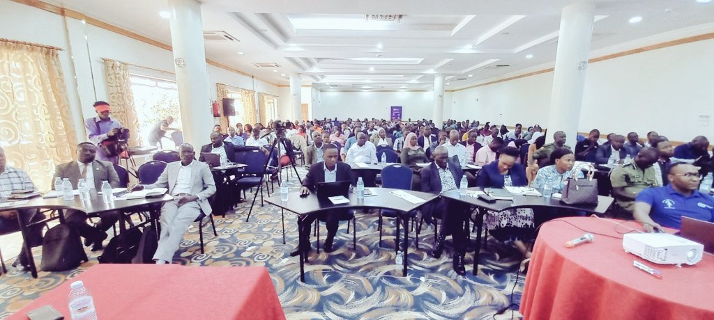 IGGUganda's tweet photo. HAPPENING NOW: @IGGBetiKamya addressing broadcasters and filmmakers on their role in the war against corruption. This is during @UCC_Official's Regional Workshop for Broadcasters and Filmmakers at @mbaleresort in Mbale City. #CitizensAgainstCorruption #ExposeCorruption https://t.co/SRLWdzZgSr
