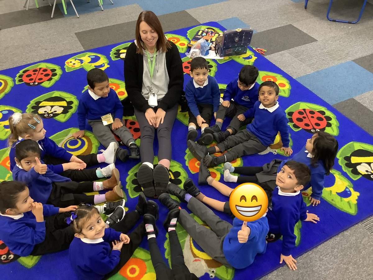 Rowlatts_TMET's tweet photo. F1 are celebrating the start of anti-bullying week by wearing odd socks! The theme this year is #ChooseRespect
#RMPAPSHE https://t.co/0vOL18qYTr