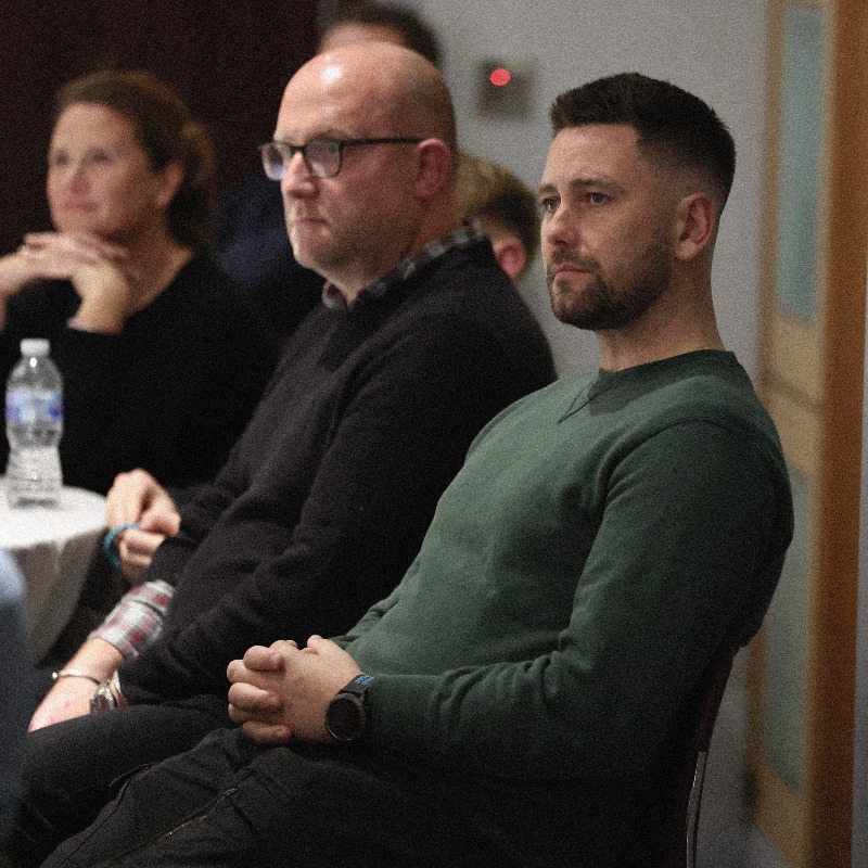 OUFCOfficial's tweet photo. Over 200 people gathered on a powerful evening for Oxford United’s first mental health workshop as part of the Club’s campaign, Can We Talk? 💛

Read more here ⤵