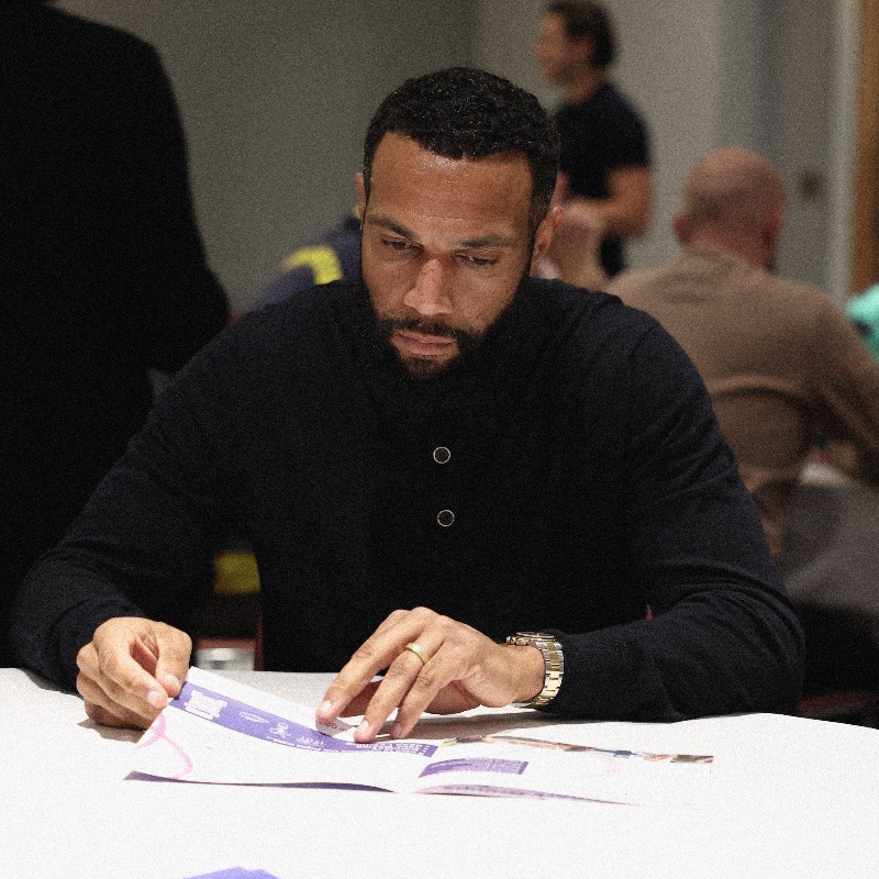 OUFCOfficial's tweet photo. Over 200 people gathered on a powerful evening for Oxford United’s first mental health workshop as part of the Club’s campaign, Can We Talk? 💛

Read more here ⤵