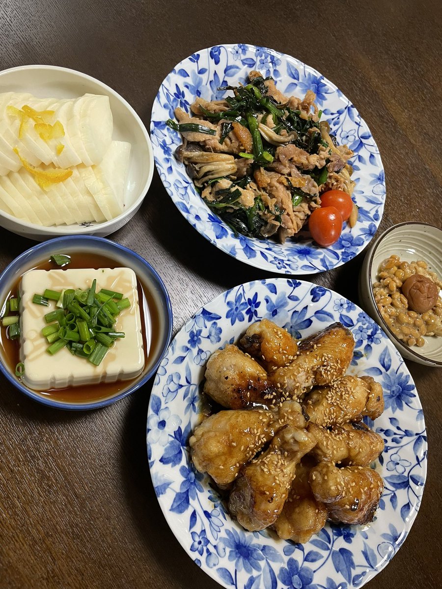 yzfr2_5's tweet photo. 今日は手抜き😅
でも彩はいい感じ…な気がする🌱 https://t.co/A2LhkDSFeY