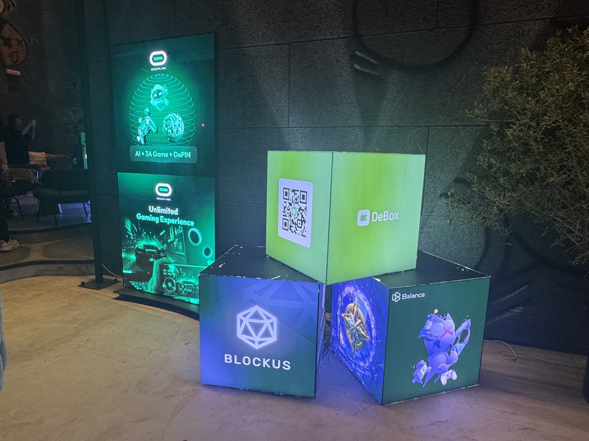 DeepLinkGlobal's tweet image. 🥳Check a sneak peak of the Seraph with Friends event in Dubai😍

Co-hosted by @DeepLinkGlobal  
Powered by: @BNBCHAIN and @CoinMarketCap

See you at the Next event in Hong Kong.
#DeepLink #DLC #Globalpresence #BNBChain #CoinMarketCap