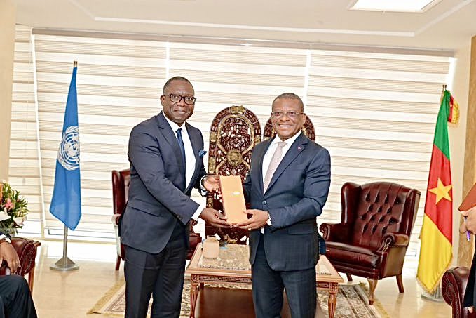 UNFPACameroon's tweet photo. On an official visit, the Regional Director of @UNFPA, Dr. @SennenHounton, was received by the Prime Minister of #Cameroon, H.E. Joseph Dion Ngute. They discussed the country's commitment to the #ICPD Programme of Action and the population census #RGPH. 

#Partnership https://t.co/MD0CCAd2Pf