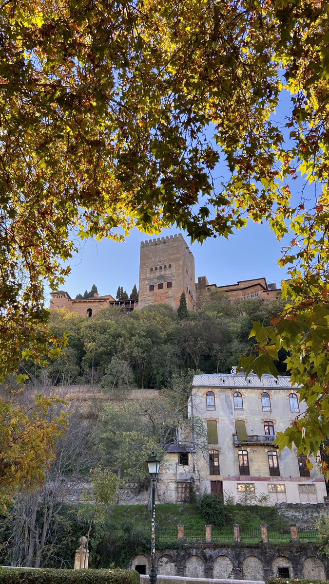 Una mañana de noviembre a los pies de la Alhambra