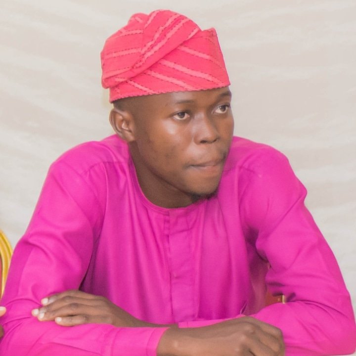 UnilorinSC's tweet photo. Meet Senator Aluko from the Faculty of Law
Name: Abdulrahaman Waliulahi Aluko
Constituency:Law
Department:Combined Law
Level:400
Skill:Tutor
Twitter handle:@AlukoWaliulahi
Instagram handle:aluko_of_saki
#knowyoursenator
#unilorinsc https://t.co/uWaogXDvEx