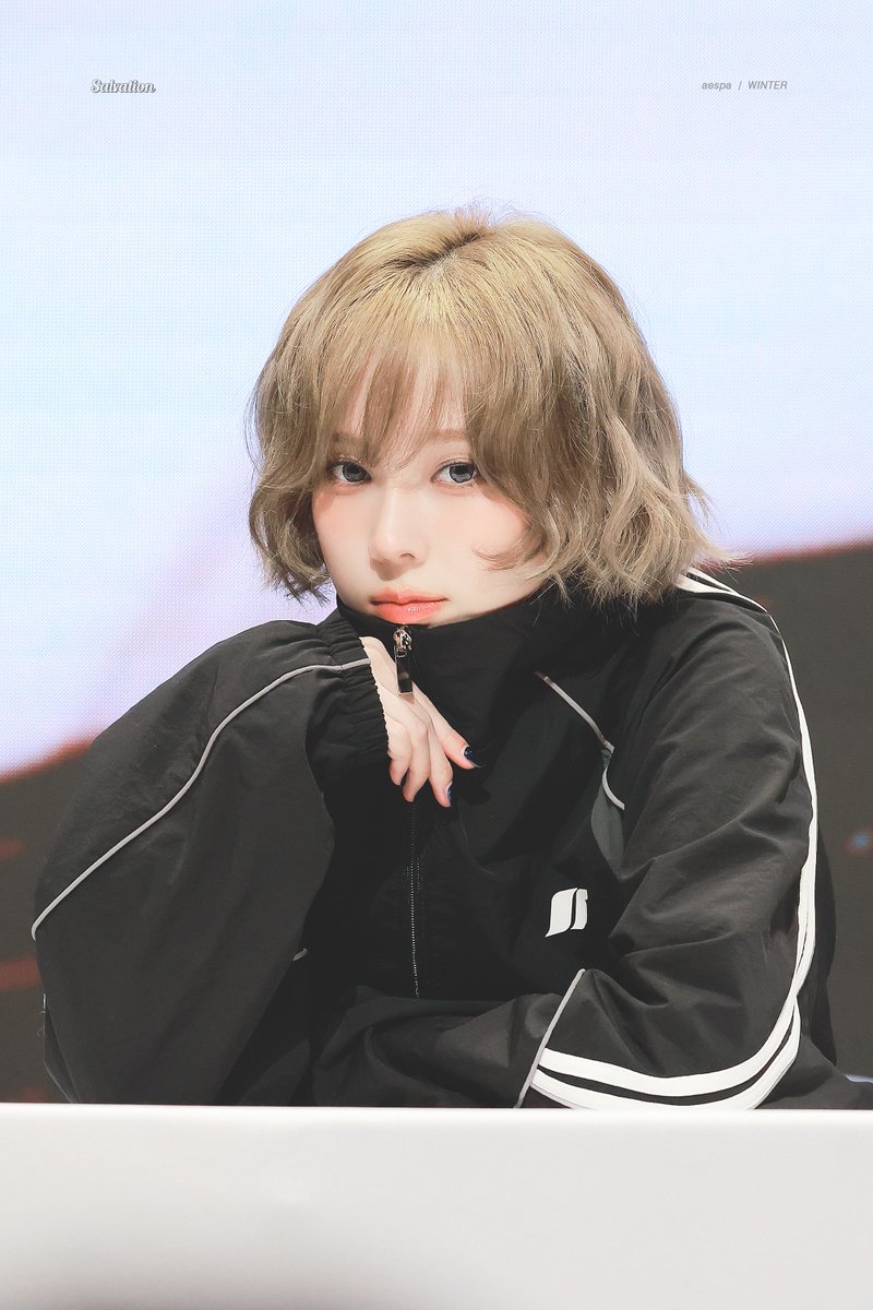 salvation_0101's tweet photo. 241102
#에스파 #윈터
#aespa #WINTER https://t.co/sI7c2KOq1p