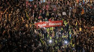 Galiza Vermelha: «A tragédia e o crime de Valência»

#estadoespañol

serviralpuebloperiodico.wordpress.com/2024/11/12/gal…
