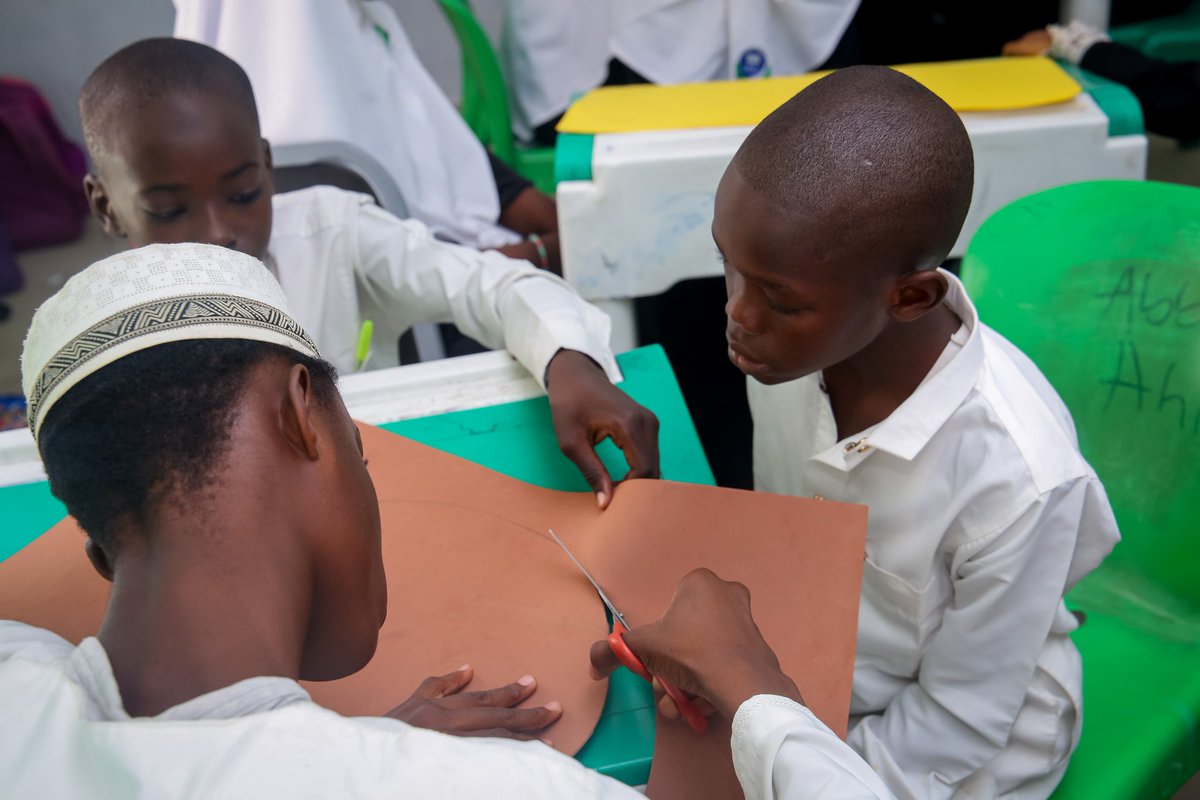 DESTINEDSTARS1's tweet photo. Creativity flows through our hands! Caleb Inalegwu showed us how craft and art can build confidence one masterpiece at a time. 

📷 Raj Photography 

#BoostingSelfEsteem #HandsOnCreativity #artandinnovation #destinedstarsinitiative #sdg4 #sdg5 #sdg8 #sdg9 https://t.co/FBg1sg1IQW