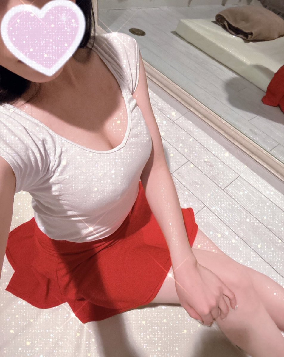 arom_Nana's tweet photo. こんばんは！

本日11/12は【19:30〜23:00】の出勤です🌙

ちょっとの間ですがお時間合う方お待ちしてます☎︎

#メンズエステ　#大宮メンエス https://t.co/IMrkpd0pBN
