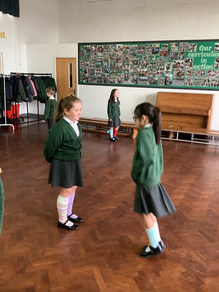 MrMcCabe62's tweet photo. @broadwayjuniors This morning class 3JM have taken part in an anti-bullying workshop using drama and discussion time #BeKind https://t.co/nzgqfQOZXP