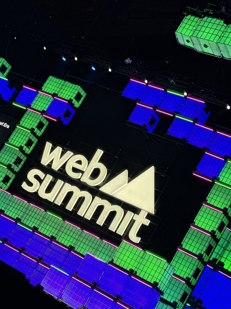 chrisdoesapps's tweet image. WebSummit conference in Lisboa, kickoff 🛬