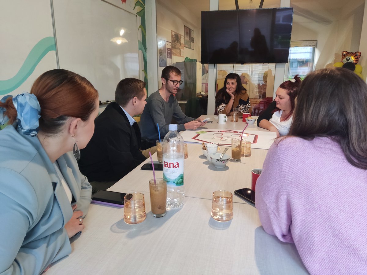 Hazloposible's tweet photo. 🌍 ¡Inicia #Action4Climate desde Macedonia del Norte! 
Con SmartUp y YEMPF, arrancamos este proyecto de Erasmus+ para empoderar a jóvenes en acción climática. 
💪🌿 Inspirados por las iniciativas locales, en nuestra primera reunión trabajamos por un futuro verde y sostenible. 🙌 https://t.co/rp1qQEC2ez