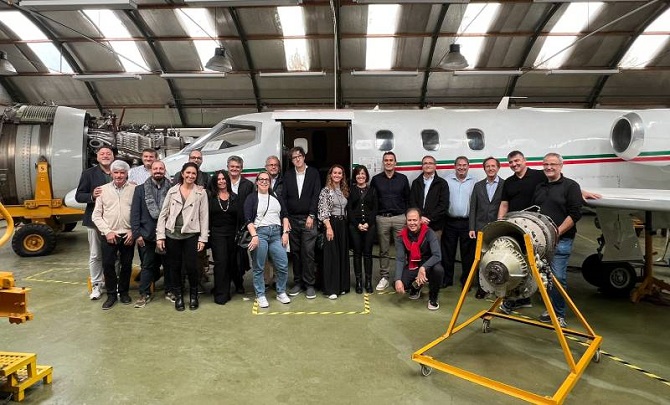 El Far (@elfarinformatiu) on Twitter photo 𝐎𝐂𝐔𝐏𝐀𝐂𝐈𝐎́ l @PIMEC fomenta l’orientació professional de les persones joves. La patronal compta amb la implicació del teixit empresarial del #BaixLlobregat
🔗 tuit.cat/q2lpP
cc <a href="/insillabanyols/">insillabanyols</a> <a href="/ajelprat/">Ajuntament del Prat</a> 𝐎𝐂𝐔𝐏𝐀𝐂𝐈𝐎́ l @PIMEC fomenta l’orientació professional de les persones joves. La patronal compta amb la implicació del teixit empresarial del #BaixLlobregat
🔗 tuit.cat/q2lpP
cc <a href="/insillabanyols/">insillabanyols</a> <a href="/ajelprat/">Ajuntament del Prat</a>