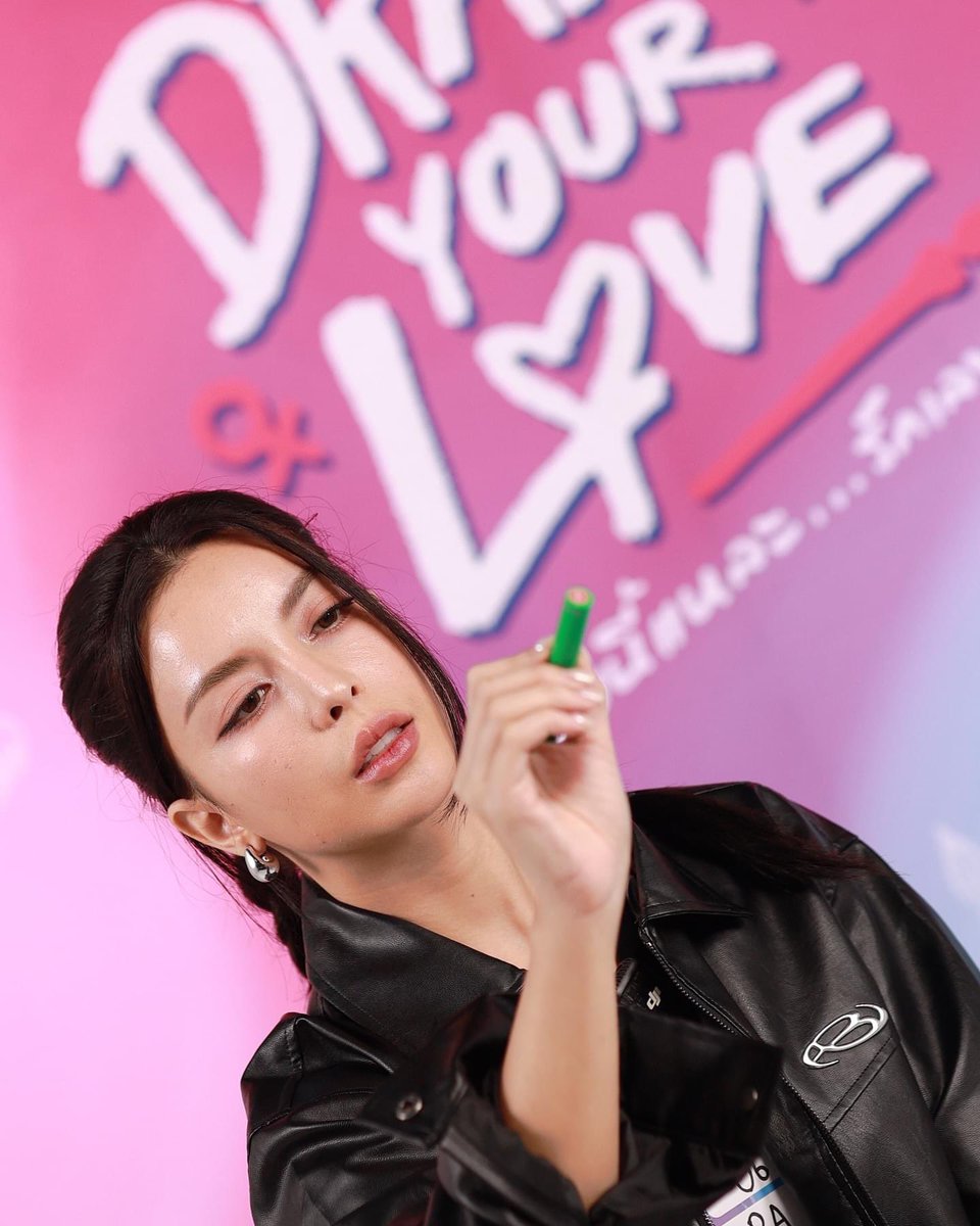 rizzupstudio's tweet photo. ภาพบรรยากาศ Casting นักแสดงซีรีส์ “Draft your love แบบนี้แหละรักเลย! ” 
ไหนชอบใครบ้างคะ 😍

#thaigl #gl #girllove #glseries #ยูริ #yuri #หญิงรักหญิง #ซีรีส์หญิงหญิง #girllovetheseries #ซีรีส์ยูริ #ซีรีส์แซฟฟิค #draftyourlove #แบบนี้แหละรักเลย #rizzupstudio #thaigl  #thaiglseries https://t.co/LiTBdFXwDV
