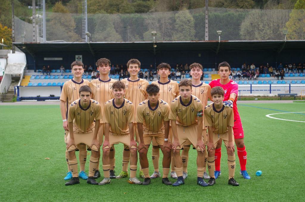 🏆 CADETE HONOR

<a href="/BergaraKE/">Bergara Kirol Elkartea</a> 🆚 Cadete B (0-5)

⚽️ Intxaurraga, Aranberri, Ugaitz, Beitia, Xabi

#armagintxoak ⚔️