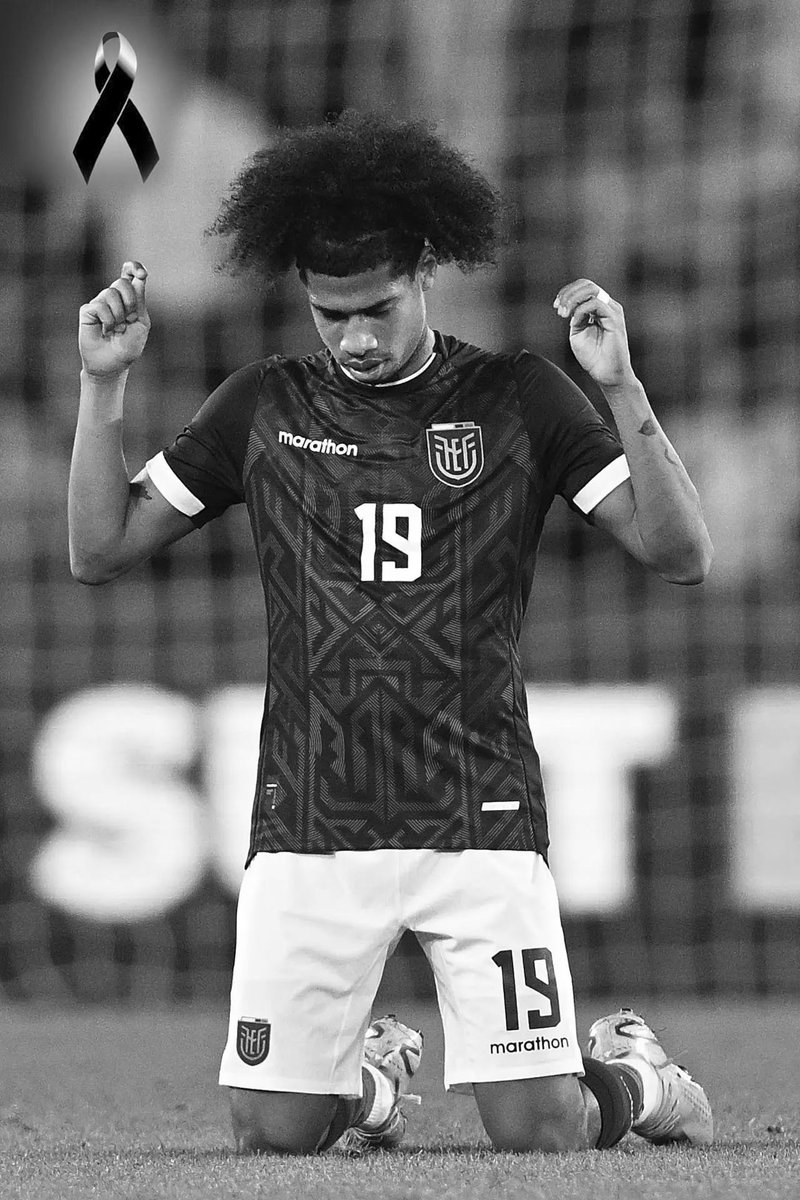 ZonaMegaDigital's tweet photo. Con tristeza recibimos la noticia de la partida de Marco Angulo. Hoy, su ausencia deja un vacío en quienes compartieron momentos con él, en su familia, amigos y en los que admiramos su carrera. A ellos, nuestro más sentido abrazo y nuestras oraciones. Descanse en paz, Marco. 🕊️ https://t.co/DvR78fdgxH