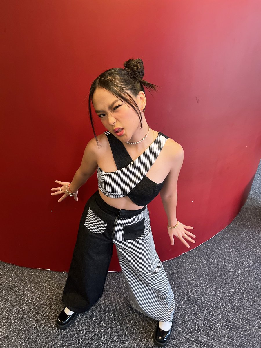 VanMercadoNew's tweet photo. Rainah-chan 🇯🇵 https://t.co/8KZqfWYZ4r
