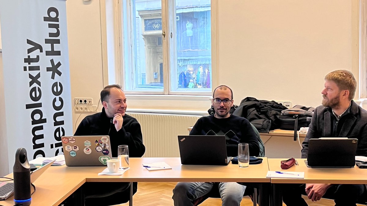 CSHVienna's tweet image. In intensive and lively discussions, @Peter_Turchin and scholars from a variety of backgrounds are gathered at the @CSHVienna with one clear goal: improving the Seshat Databank. The @SeshatDatabank is an all-in-one collection of the most current and comprehensive knowledge about…