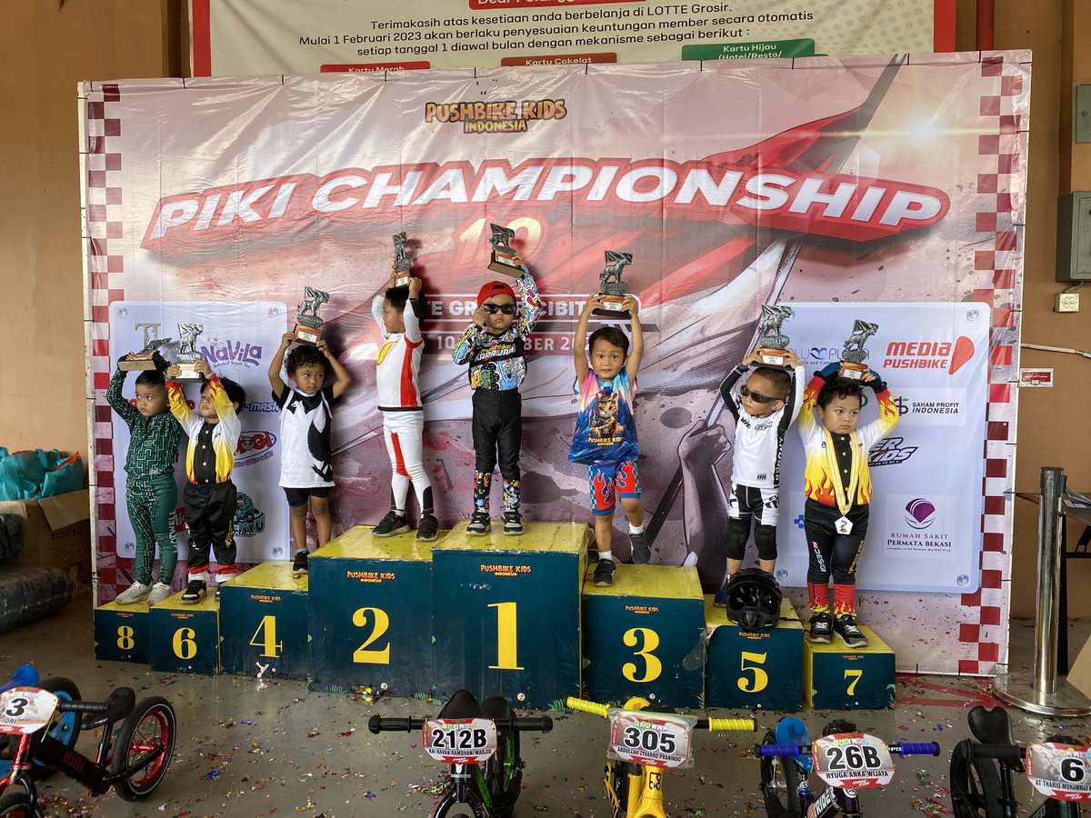 yogaYK's tweet photo. lumayan setelah hari sabtu ngamuk di event race ga mau main,,, di hari minggu langsung come back di cuaca terik jam 12 siang.. podium 5 novice (peringkat 13 utama)... https://t.co/l1guGiTr3r