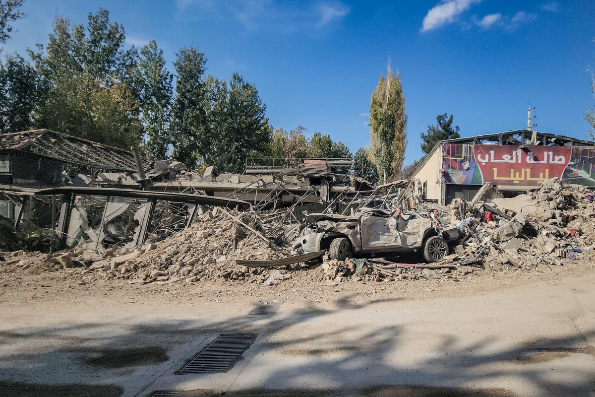 🚨Aujourd'hui, le Crash vous propose de découvrir "Guerre au Proche-Orient : « La politique du “deux poids, deux mesures” rend nos pays inaudibles à l’échelle de la planète »", une tribune du Monde désormais disponible ici :👉msf-crash.org/fr/guerre-et-h…

© Fouad Ghanem