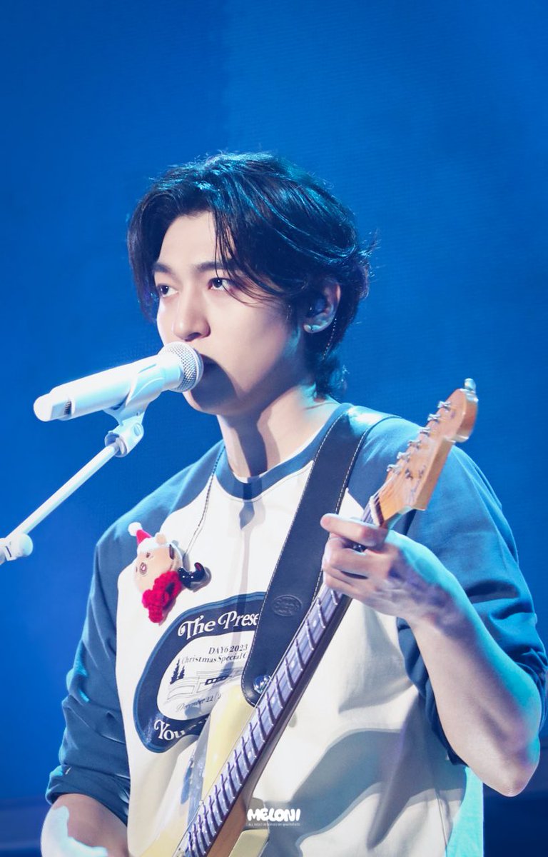 withtato's tweet photo. 231223 선물콘 

#데이식스 #성진 #DAY6 #SUNGJIN https://t.co/Ys1JpCKghe