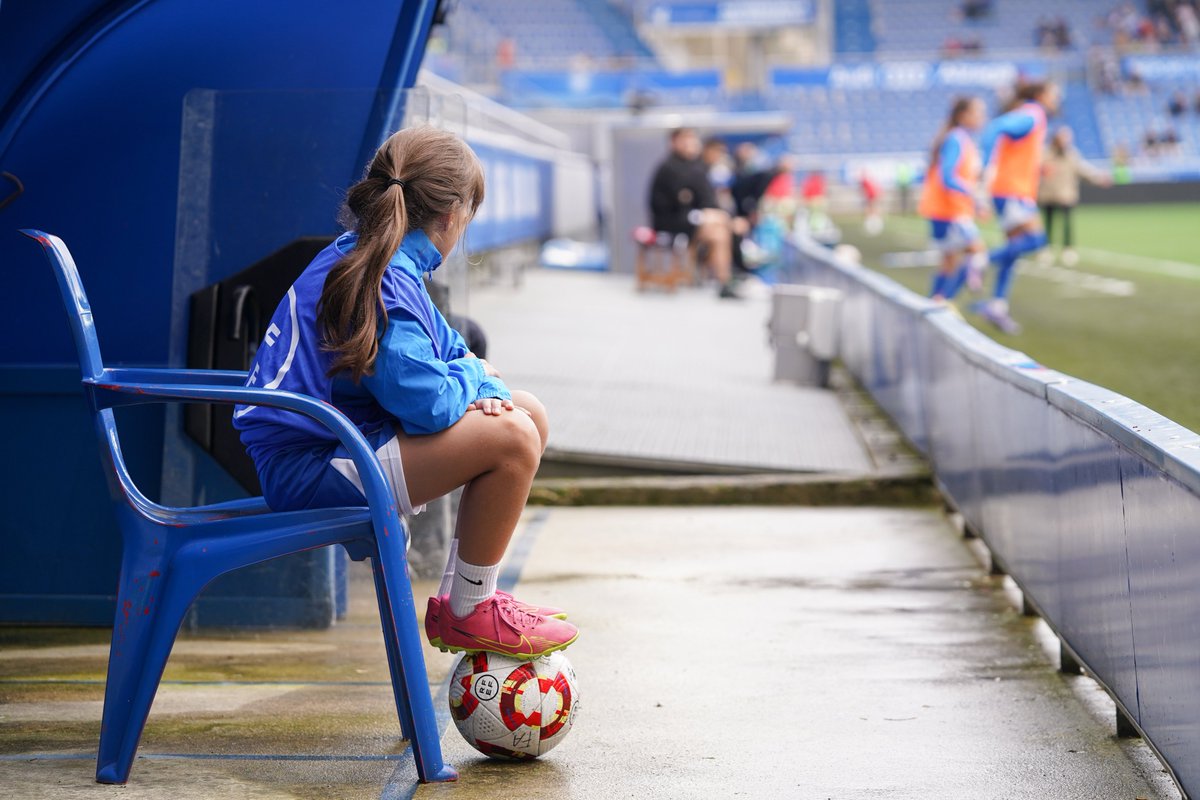 AlavesFem's tweet photo. Futuro. 💙⚽️

#GoazenGloriosas ⚪️🔵 https://t.co/2TUYC7eQQZ