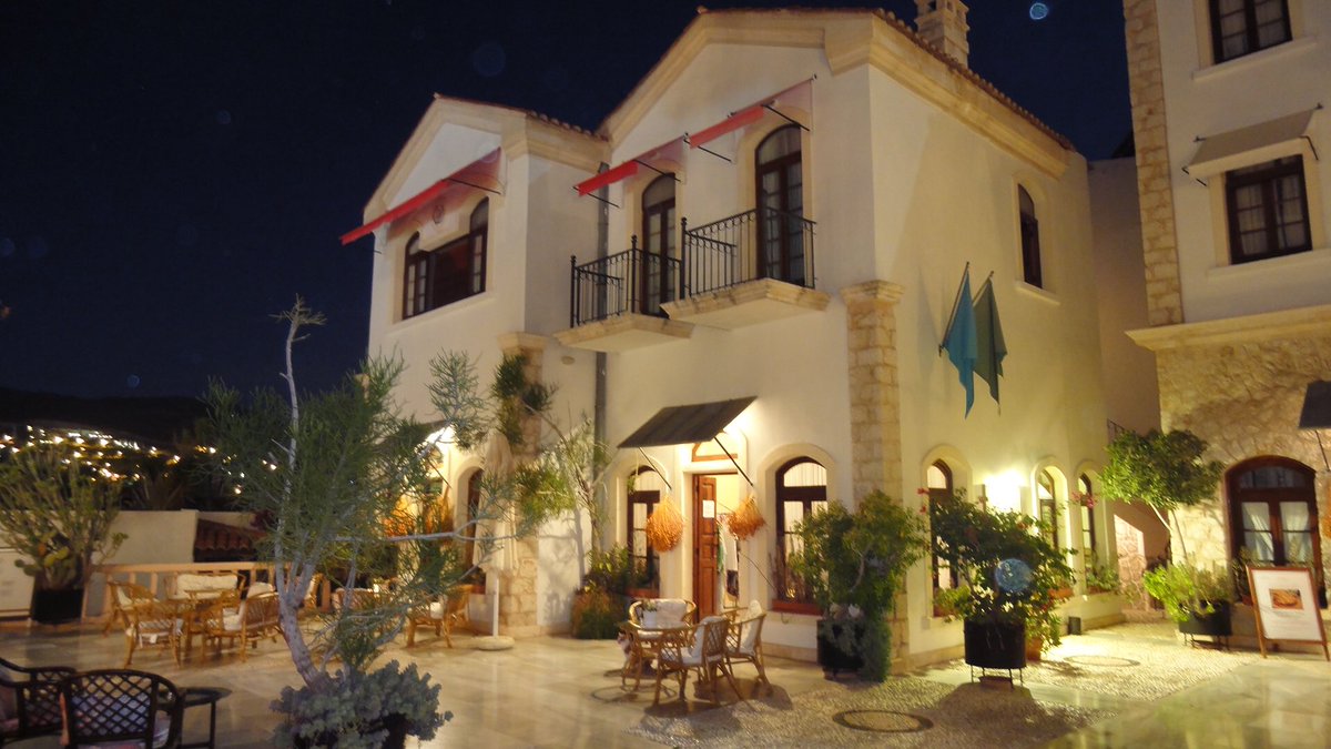 PataraPrince's tweet photo. Agora, tüm sezon hizmetinizde 🍂☕️🫖🍷🍕🍳🥞 #patara #pataraprince #kalkan #antalya #hotel #rest #forallseasons #agora #restaurant #kaş #kaşkankaş #otel #travel https://t.co/SHI99dcPtM