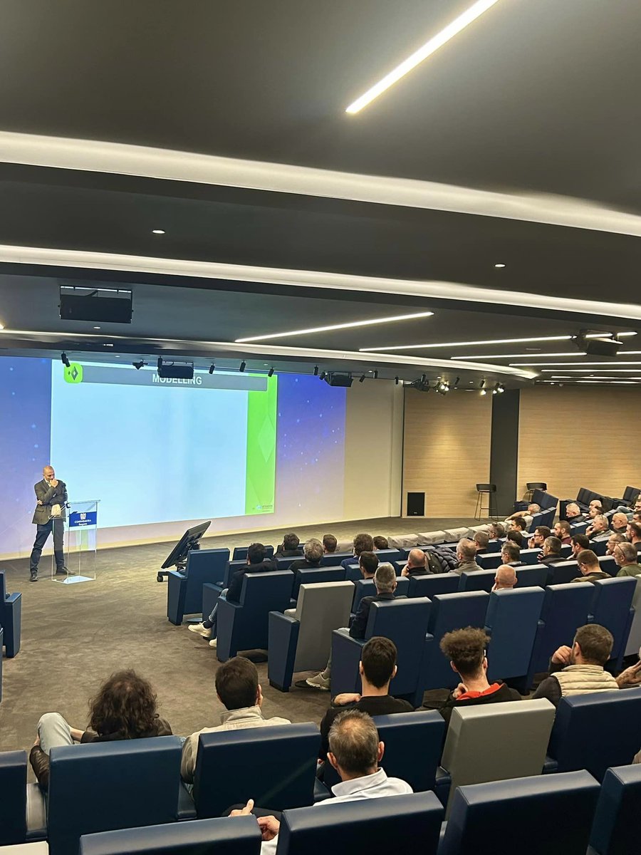 veroproject_it's tweet photo. Iniziata con grande  entusiasmo la prima giornata dell'User Meeting VISI presso Confindustria  Bergamo! Una giornata dedicata al confronto e alla scoperta delle  ultime novità nelle soluzioni software per l'industria di precisione. 
#veroproject #software https://t.co/sOpkxai4H4