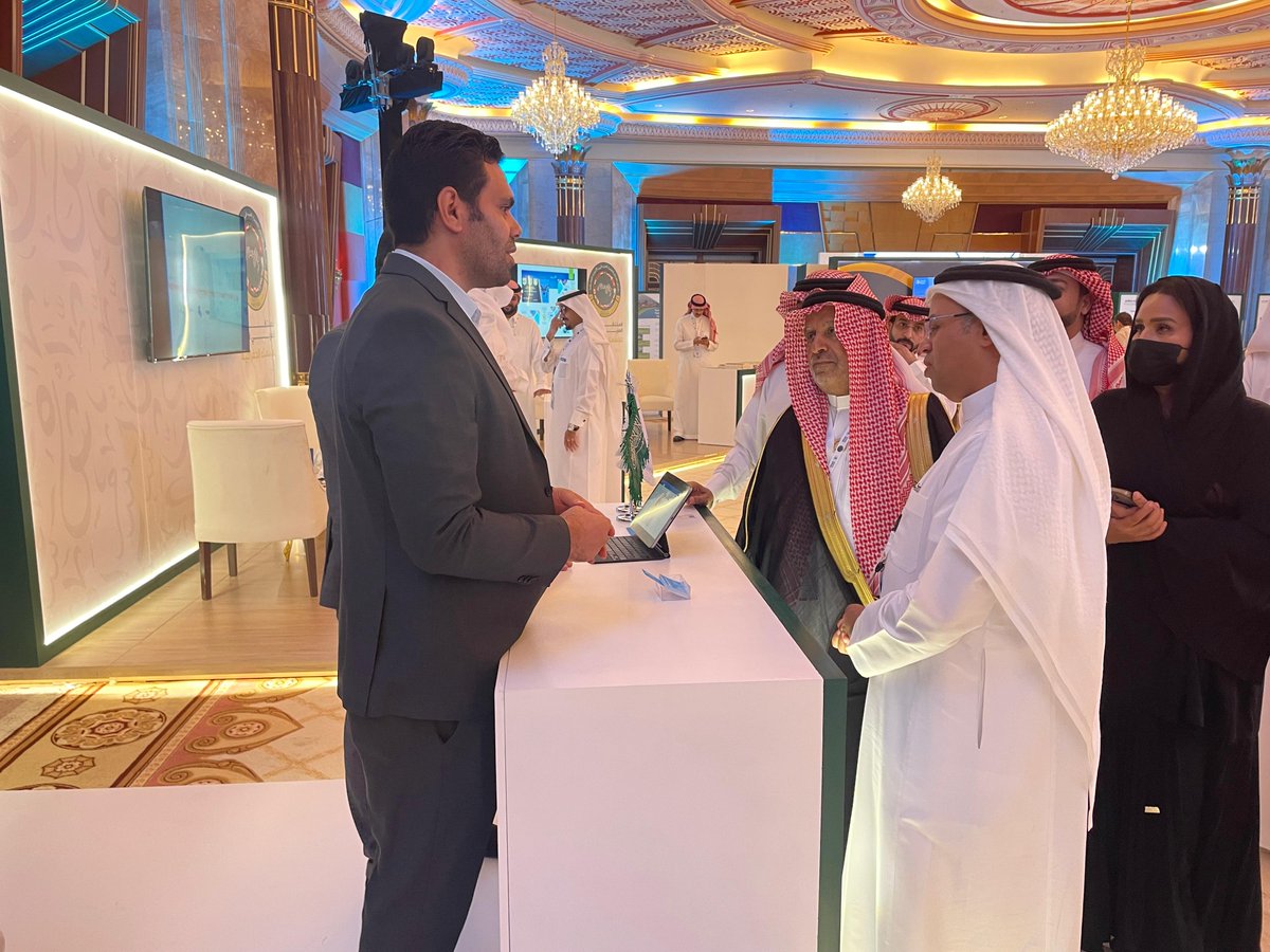 EsriSaudi's tweet photo. It is the third day of the Tenth Forum of the Arab Division of Experts in Geographical Names, where our team is engaging with visitors from various sectors to showcase how our Esri technology can meet their business requirements.
#Esri #EsriSaudiArabia #GEOSA #GIS #ArcGIS https://t.co/Yo9vsSCW4l