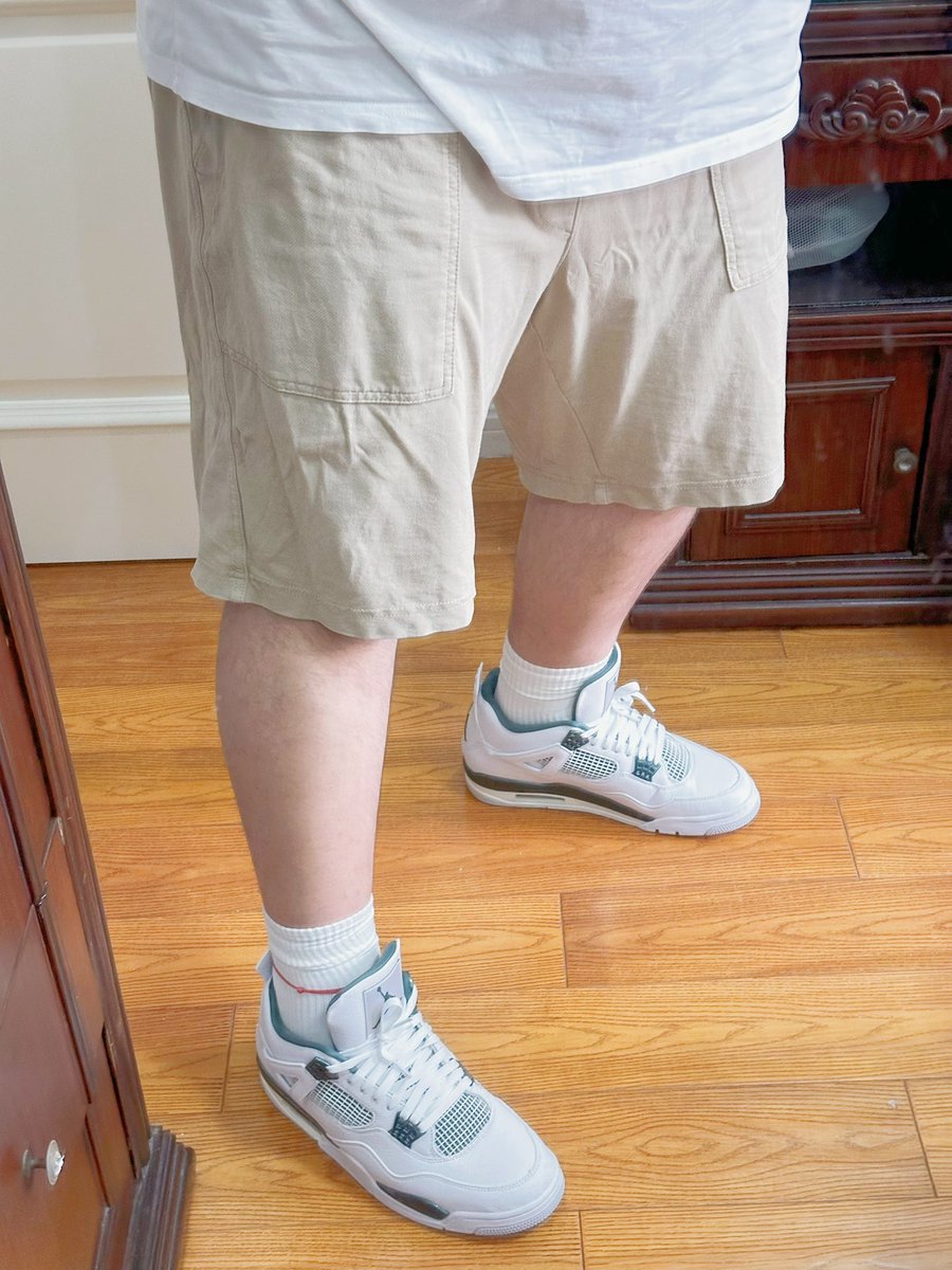 也算是接到商单了哈哈