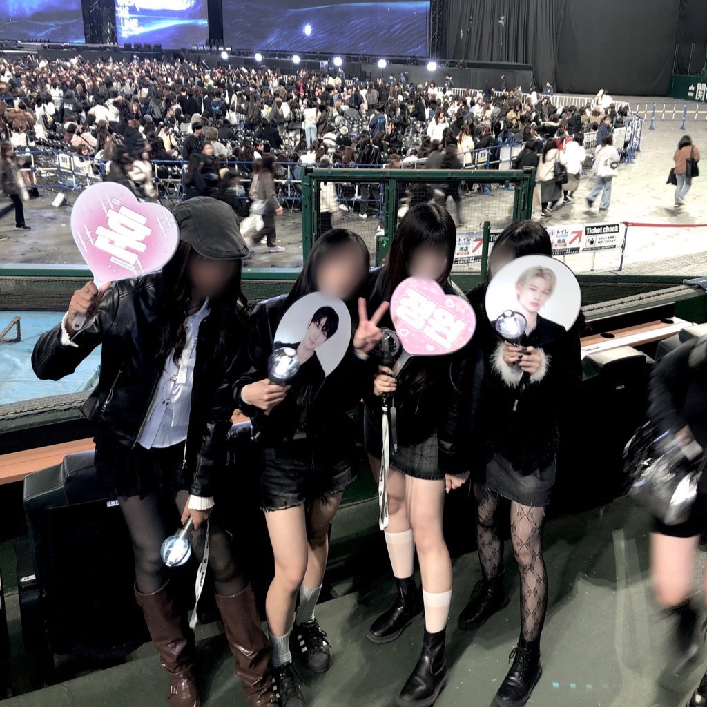 o6fxlt's tweet photo. 1109♪｡:°ஐ..♡*
#EN_WORLDTOUR_WALKTHELINE #WALKTHELINE_IN_JAPAN 
 #WALKTHELINE_IN_SAITAMA https://t.co/vMEVmSV6BH