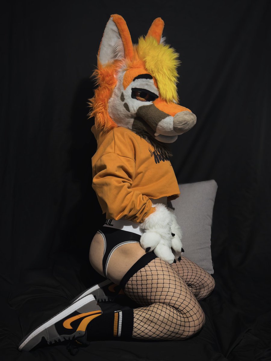 RenderyiffAD's tweet image. Be honest, what would you do with this eager fox~? Because it looks like you caught his attention. 👀💦