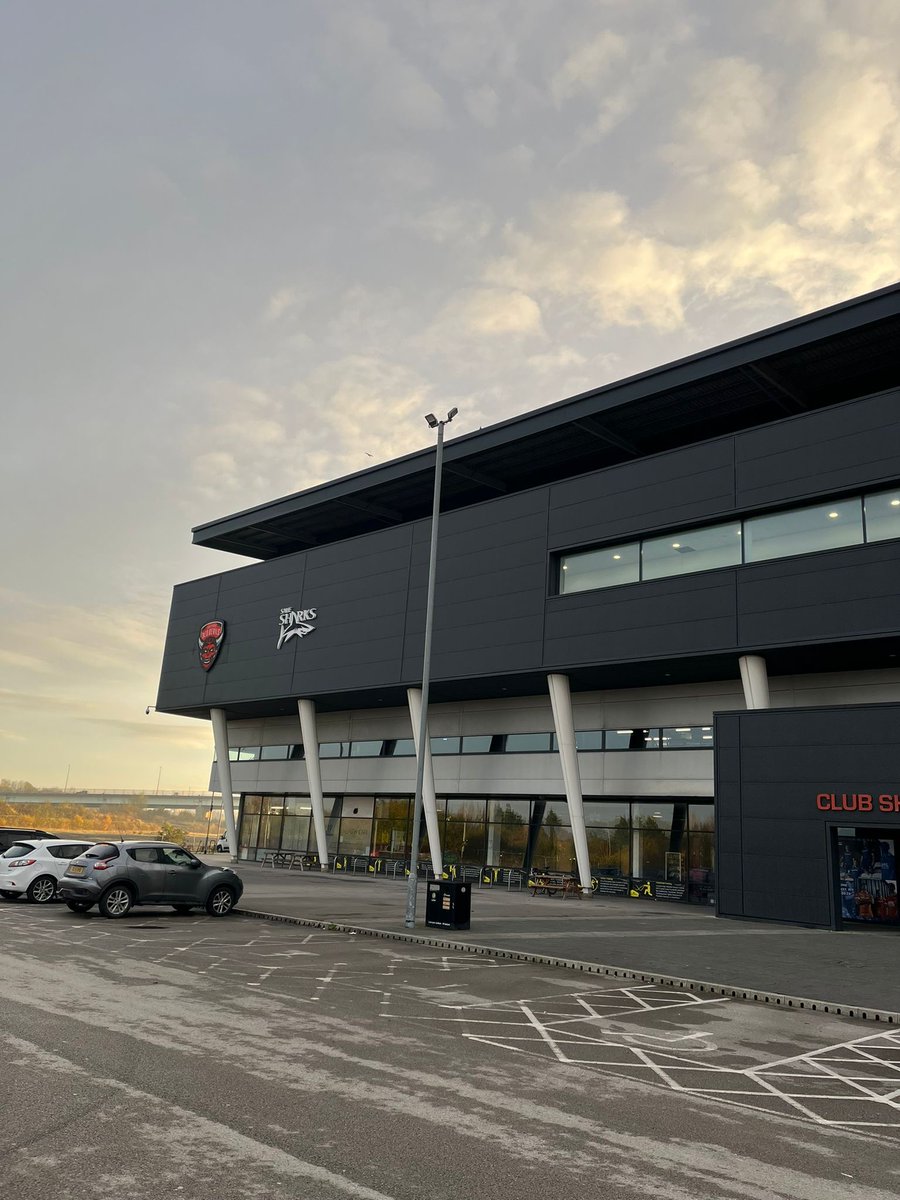 YouthSportTrust's tweet image. We're so excited to be here in Manchester for our next LEGO Inspiration Day! 🙌

We've all gathered at Salford Community Stadium to bring together those of us on a mission to help girls #PlayUnstoppable. ❤️

Over the next 12 months we're working with @LEGO_Group to train 250