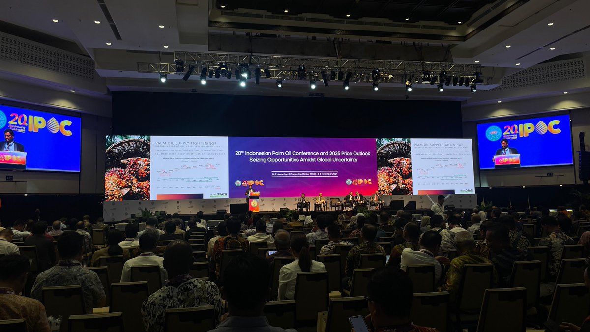 TransGraph_'s tweet photo. We’re thrilled to share highlights from the #IPOC2024, where our CMD, Mr Nagaraj, presented an insightful paper.
Want to explore the insights from our presentation or learn more about our services? Fill out the form: https://t.co/TlcLTEH1CK.
#TransGraph #TransRisk #Commodity https://t.co/RLAcZTPce7