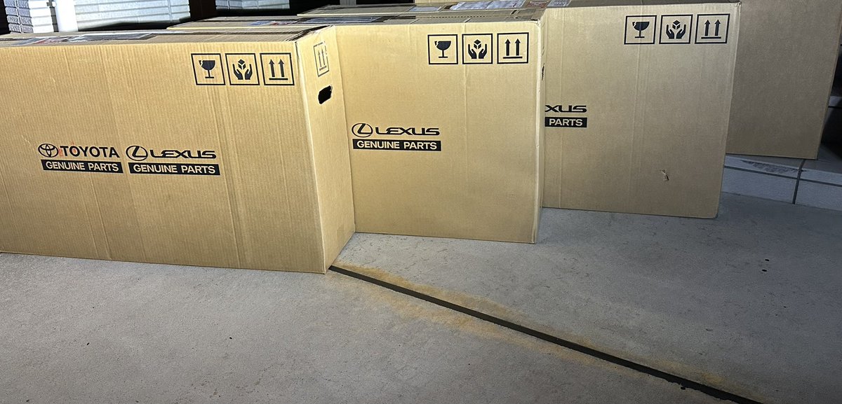 テレビが4台も届いたと妻が発狂して連絡してきた…いや東芝レグザじゃねーし