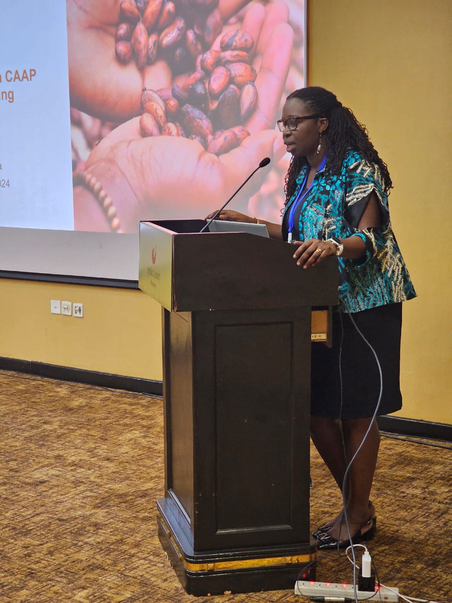 FARAinfo's tweet photo. The @_AfricanUnion has launched the Côte d’Ivoire-Ghana Cocoa Common African Agro-Park (CIG CAAP) under its #Agenda2063, in a bold and strategic initiative aimed at transforming Africa’s cocoa industry...

#CAAPs🔗 https://t.co/t8zurxDeAz

read more via🔗 https://t.co/WQ1n8swbN8 https://t.co/qbX48YKAP2