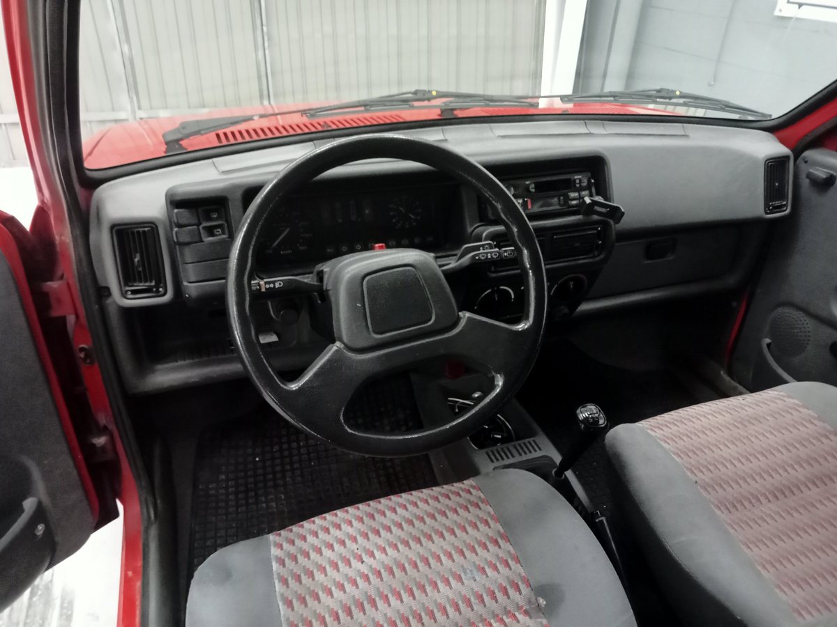 approvalab's tweet photo. 🔬🚗 ¿Quién se atreve a adivinar el coche de nuestro #RetoClasico de hoy?

#CochesClasicos #VehiculosHistoricos #LaboratorioDeVehiculos #CatalogacionDeVehiculosHistoricos https://t.co/udKOr249dc