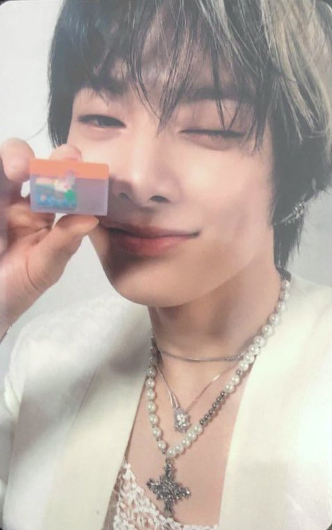 а что за сет карт с таблетницами я чета не уловила концепт это для тех кому за 25?