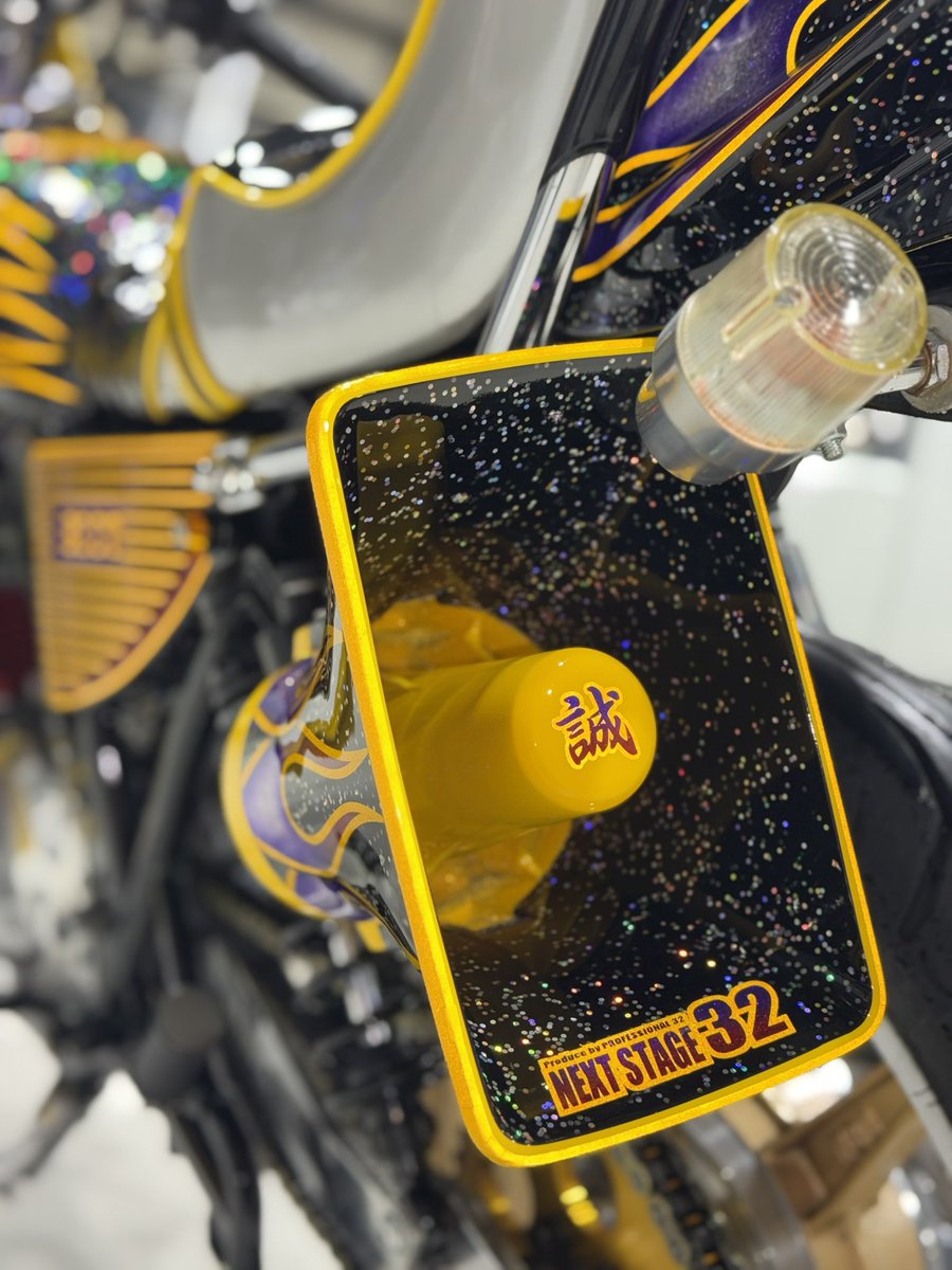 Cbx400f232's tweet photo. 拡声器1つでこのカッコ良さよ😏 https://t.co/s7Oa3NuE7w