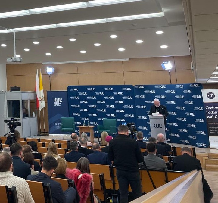 S.E. Mons. Paul R. Gallagher, Segretario per i Rapporti con gli Stati e le Organizzazioni Internazionali all’Università Cattolica di Lublino