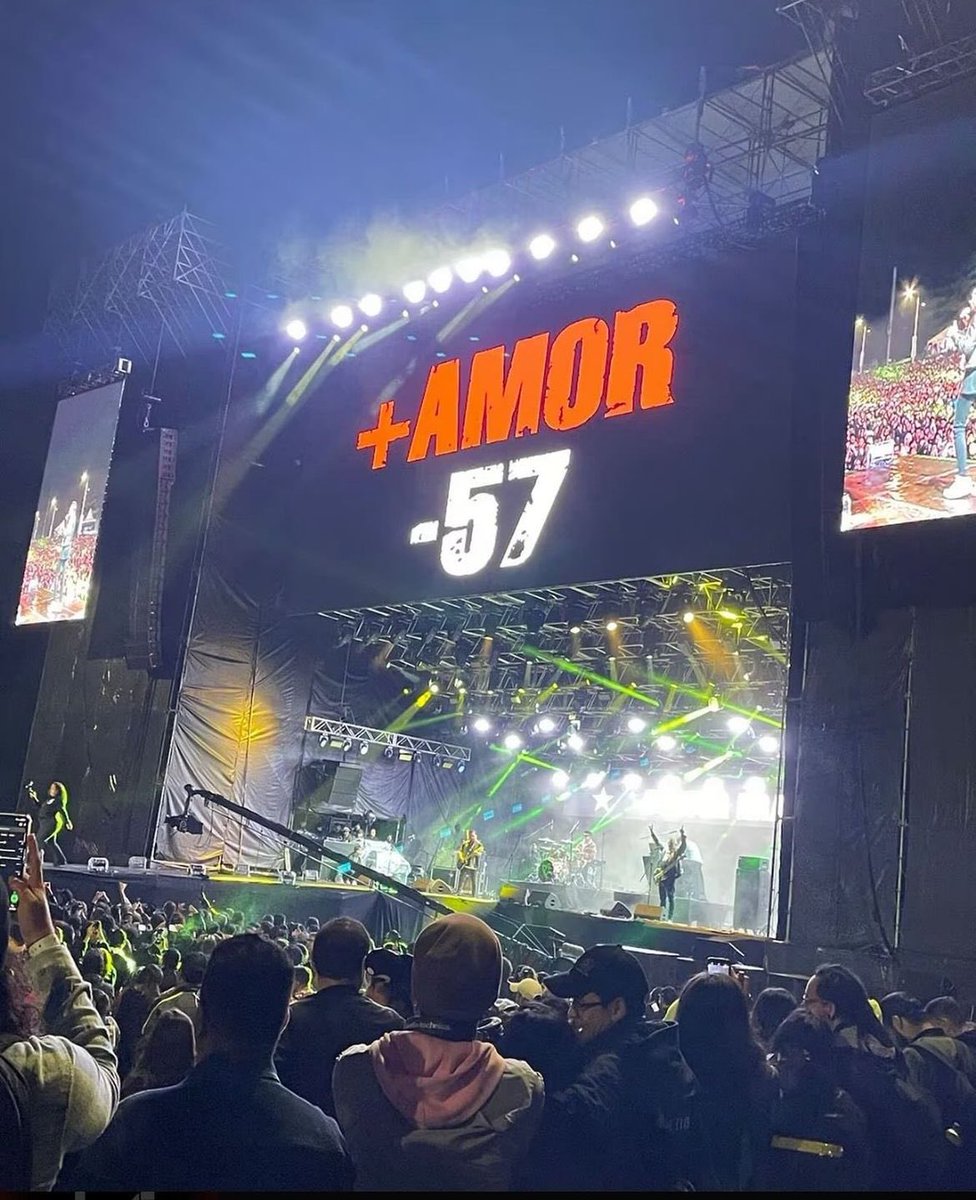 Hernan_MurielP's tweet photo. 🇨🇴🇨🇴“Si saben cómo somos, para qué nos invitan”. Así termina su discurso @subcantante al decir:

“Si nosotros queremos dejar de ser vistos como el país del narcotráfico y el putero del mundo, pues no podemos seguir haciendo canciones que hagan apología al narcotráfico, y mucho menos a la pedofilia, porque nos oponemos. La niñez es sagrada.

Le hacemos un llamado a los artistas de Colombia para que cambiemos realmente la historia y la visión que tiene el mundo de este país”.