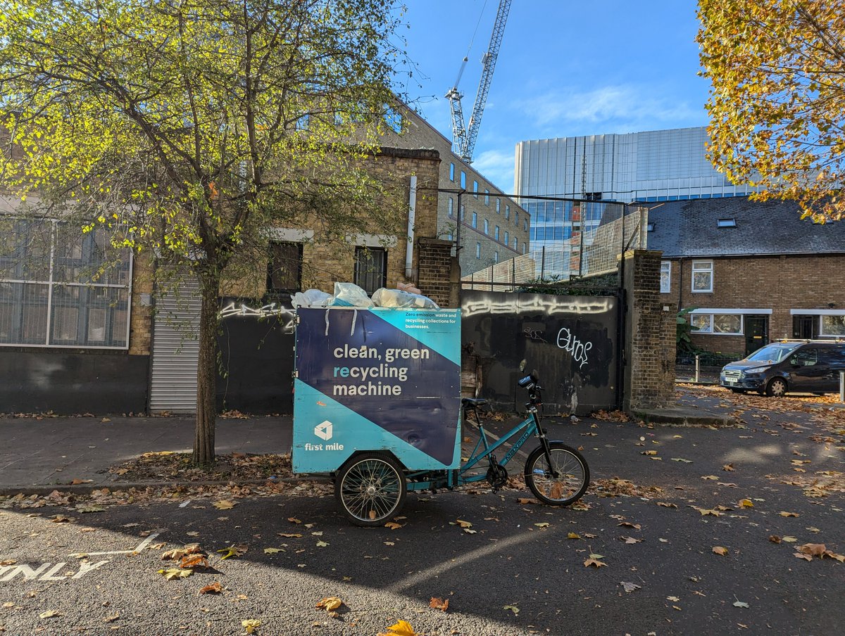 Oliver Lord (@0jhl) on Twitter photo Zero emission freight can only be achieved in cities by switching diesel to electric vans and also e-cargo bikes, which could replace up to 9% of van kilometres driven in central London by 2025 and up to 17% of van kilometres by 2030. Great to spot <a href="/firstmile/">First Mile</a> playing their part! Zero emission freight can only be achieved in cities by switching diesel to electric vans and also e-cargo bikes, which could replace up to 9% of van kilometres driven in central London by 2025 and up to 17% of van kilometres by 2030. Great to spot <a href="/firstmile/">First Mile</a> playing their part!