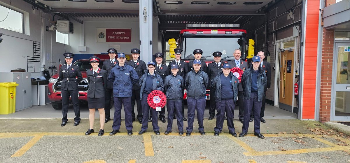 MiddlewichFS's tweet image. Lest We Forget

Remembrance Sunday,  Firefighters, Fire Cadets &amp;amp; Retired Members attended the Community Remembrance Parade &amp;amp; Service in Middlewich.

We Will Remember Them.

@CheshFireCadets
@CheshireFire