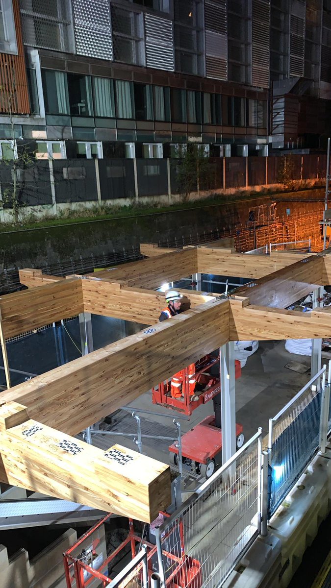 BucklandTimber's tweet image. Some in-progress photos today of the Colindale Northern larch glulam canopy being installed.

This is a tricky install as all the lifting work has to be carried out in 3-hour windows between 1.30-4.30am each night - the CLT deck is next...

 #LarchGlulam #InstallationInProgress