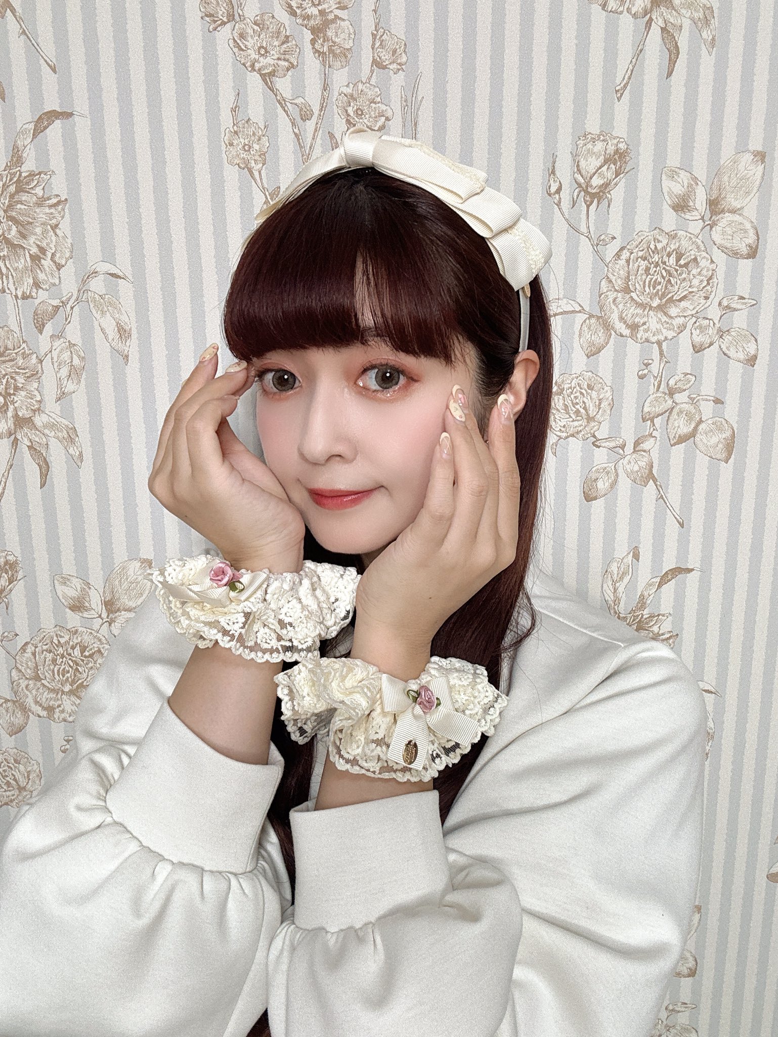 【激安】 青木美沙子💕Aoki Misako on X:  クッション・座布団