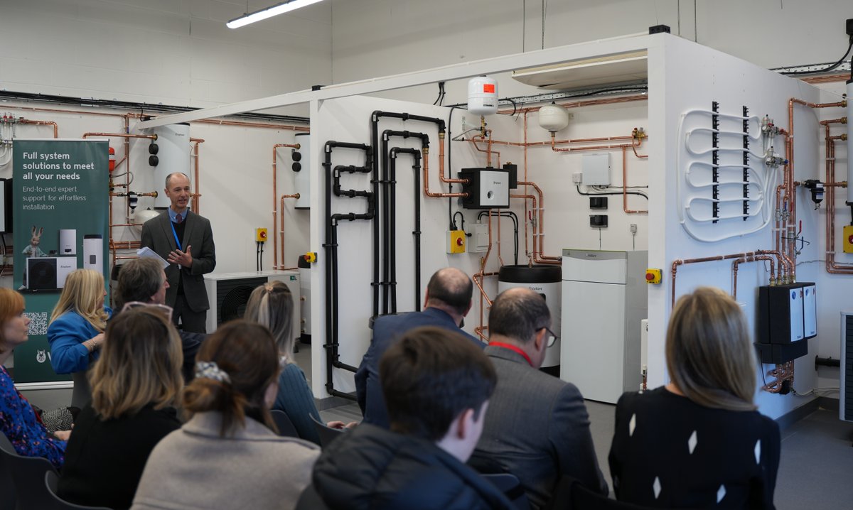 Net Zero North West (@netzeronw) on Twitter photo Congratulations to @Colcollege on the official opening of their new Heat Pump Technology Centre today in collaboration with <a href="/vaillantuk/">Vaillant UK</a>. Great to see such investment in improving the skills offering across the Liverpool City Region Congratulations to @Colcollege on the official opening of their new Heat Pump Technology Centre today in collaboration with <a href="/vaillantuk/">Vaillant UK</a>. Great to see such investment in improving the skills offering across the Liverpool City Region