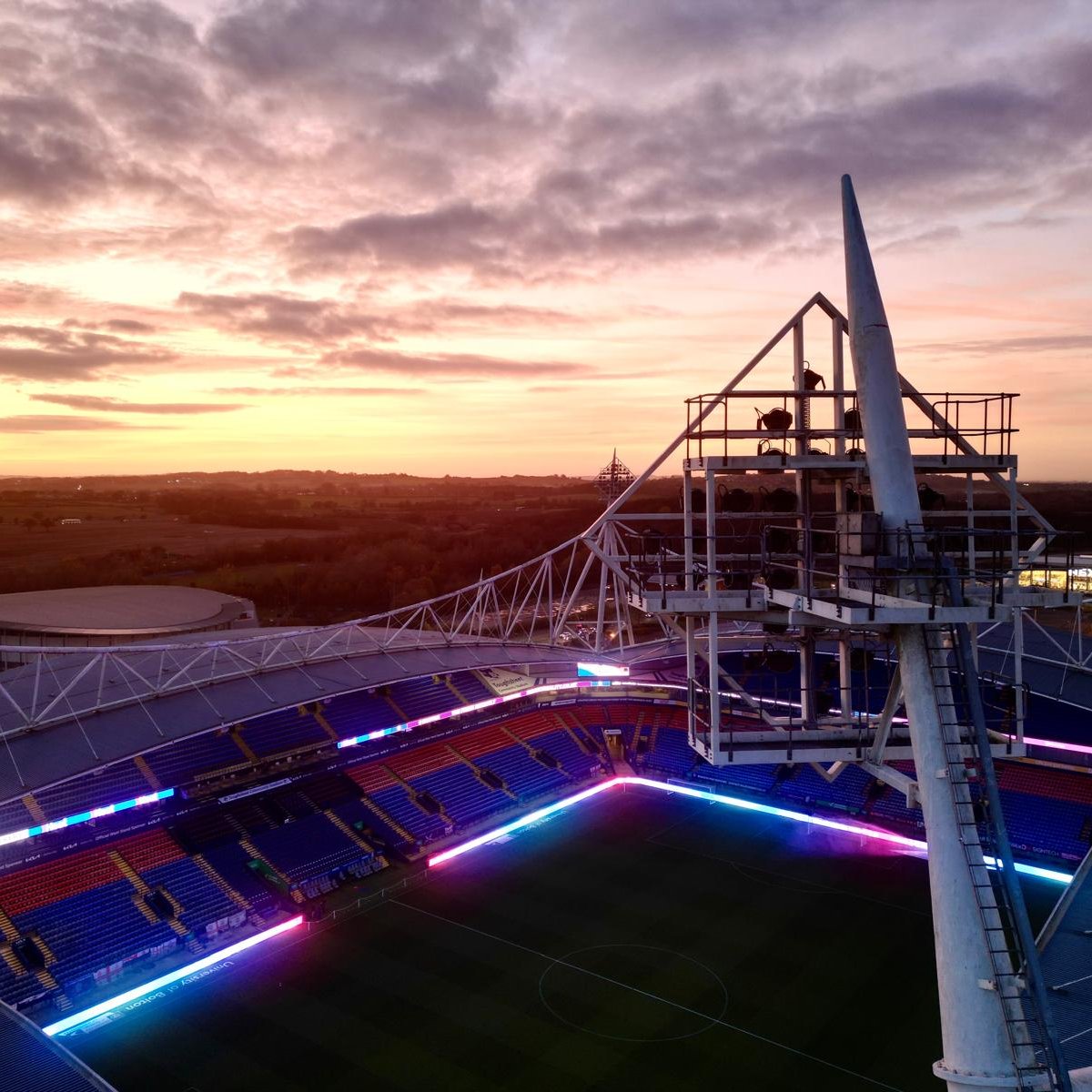 OfficialBWFC's tweet photo. 🏠💡

#bwfc https://t.co/WRgeWU6Bvl