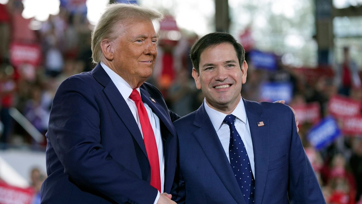 digest_wire's tweet photo. The politician who previously remarked on Trump's hand size is now poised to become secretary of state…🤞

Reas full news: https://t.co/0QfERkVwJO

#trump #donaldtrump #USAToday #USelection #viral #latestnews #breakingnews #viral #trendingpost https://t.co/hBu8WVOu7L