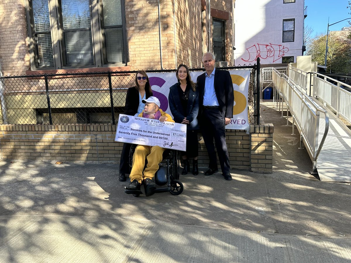 sus_org's tweet image. We’re thankful to @SalazarSenate for providing $75K to fund home improvements at an S:US group home for people with #DevelopmentalDisabilities. The improvements include replacing the ramp, a canopy cover for the lift, widening the side entrance, and renovating the bathroom.